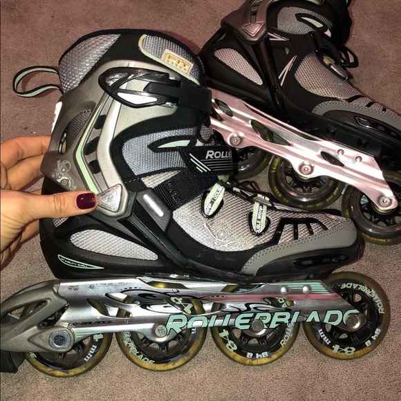 Women’s Macroblade 84 MM Rollerblades in Size 9